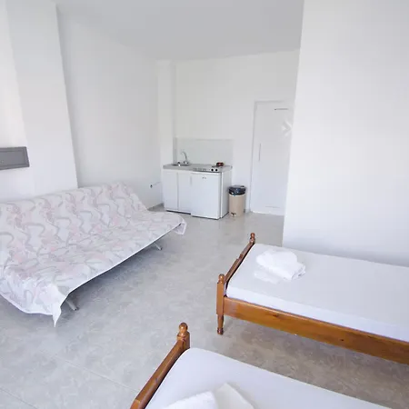 Chaplins Apartment Faliraki